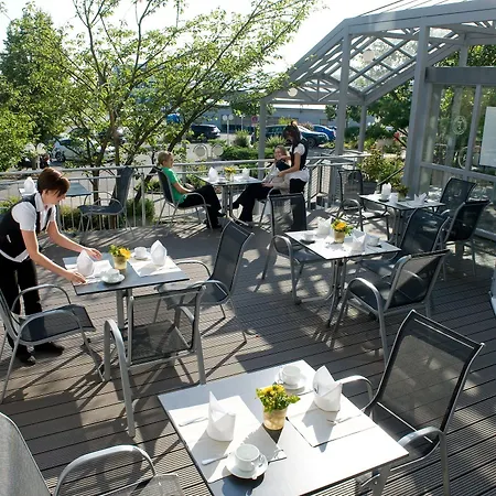 Fortuna Reutlingen-tuebingen מלון 4*