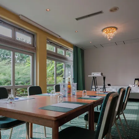 Fortuna Reutlingen-tuebingen 4* רויטלינגן